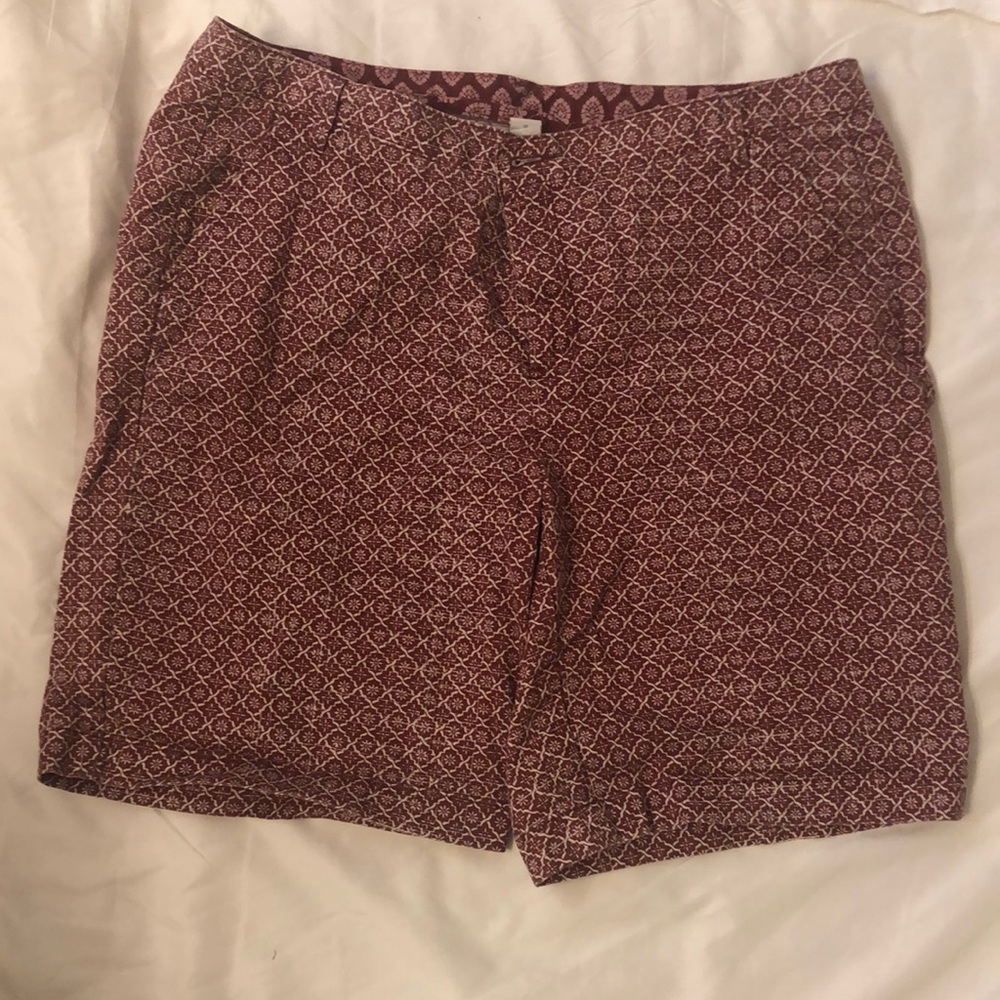Women’s Shorts Burgandy and white